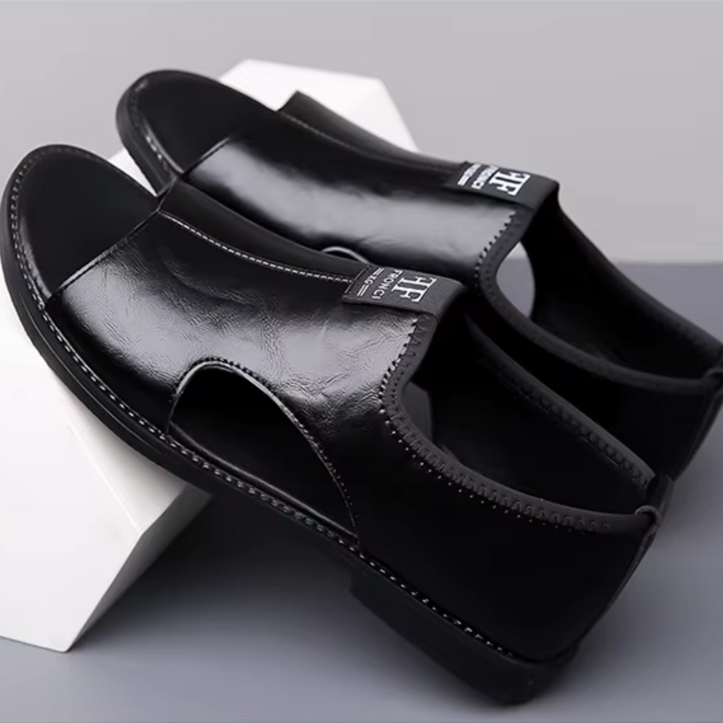 Sandalias Planas de Cuero para Hombre | Elegantes, Cómodas y Resistentes